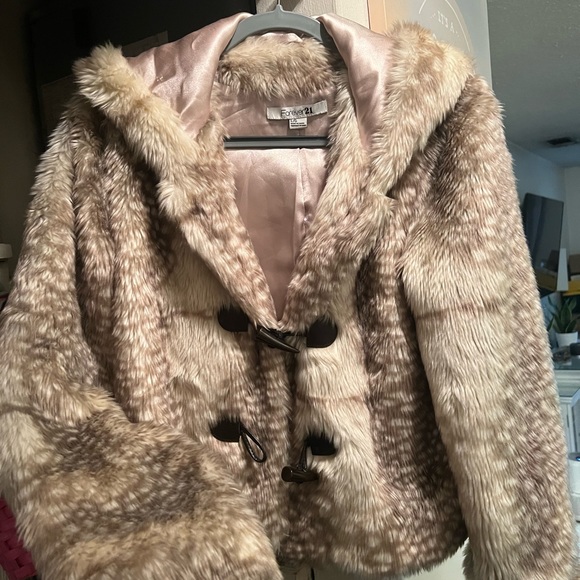 Forever 21 Fur Jacket - Picture 4 of 5